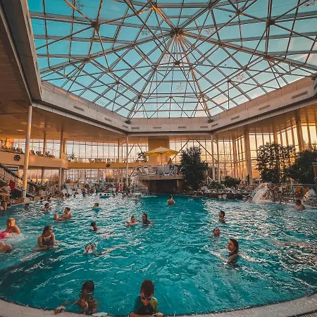 Alinalex - Paradisul Acvatic Hotel 3*