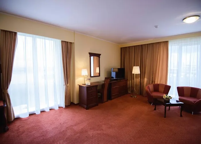 Alinalex - Paradisul Acvatic Готель 3*